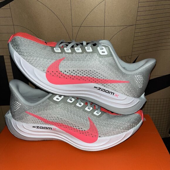 NEW Nike Pegasus Plus Hot Punch Running Shoes FQ7261 001 Women Size 7 - Picture 1 of 6